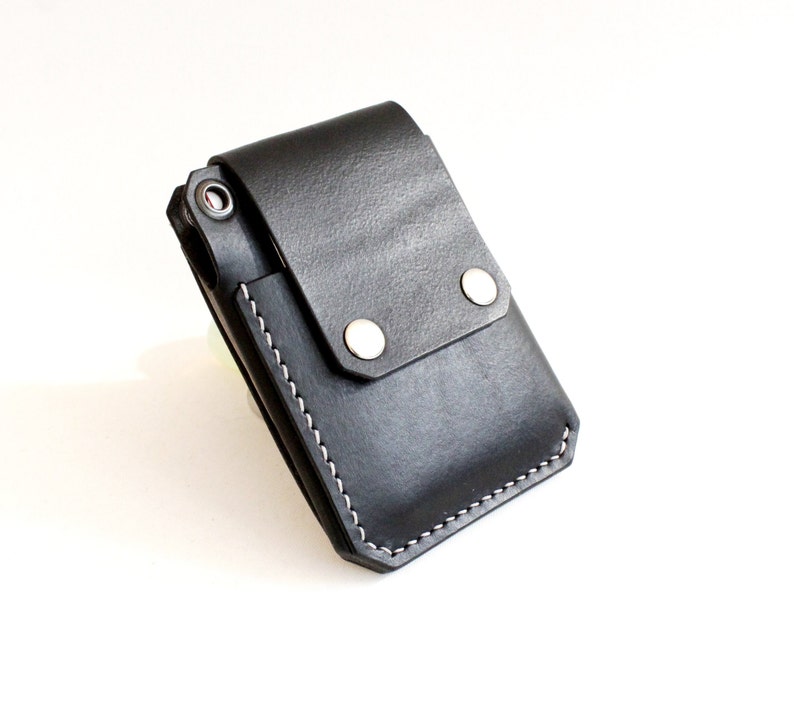 Cartera de cuero, billetera minimalista hecha a mano para tarjetas de cuero, billetera delgada para hombres y mujeres, bolsillo AirTag Black&Silver Buttons