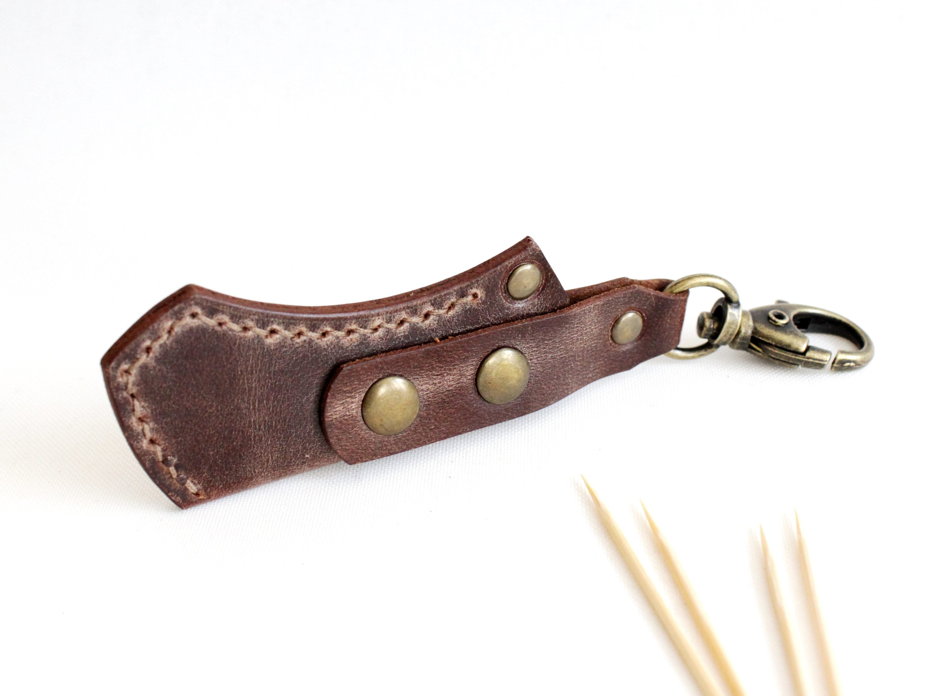 Leather Toothpicks Holder With Carabiner, Minimalist Toothpick Case, Pocket  Toothpick Holder, Leather Gift Idea 