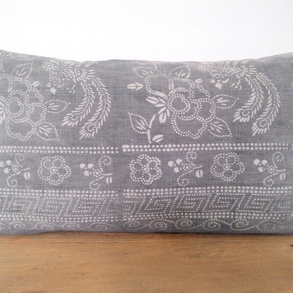 12"x 20" Vintage Chinese Batik Pillow Cover, Miao Batik Gray Pillow Case, Boho Throw Pillow, Ethnic Costume Textile Cushion Cover