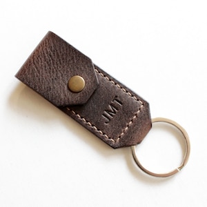 Portachiavi minimalista in pelle con porta stuzzicadenti, custodia in pelle fatta a mano con anello portachiavi, porta portachiavi, porta stuzzicadenti tascabile, idea regalo