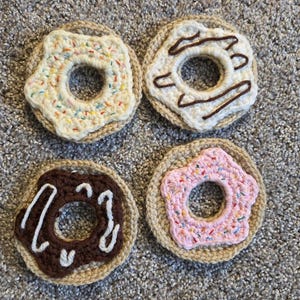 Crochet Donut Coasters – Set of 4 Sweet Treats for Your Coffee Table