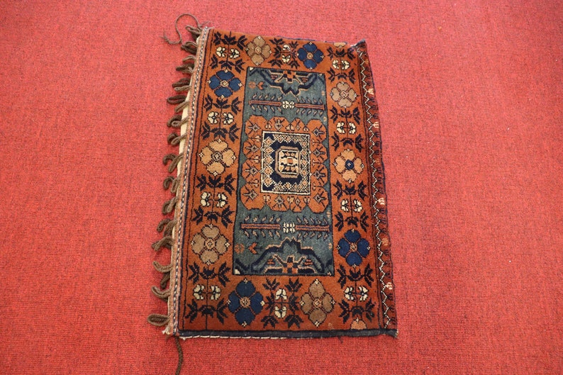Size:1.6 x 2.6 feet Vintage Afghan Tribal Nomadic Carpet Cushion Cover