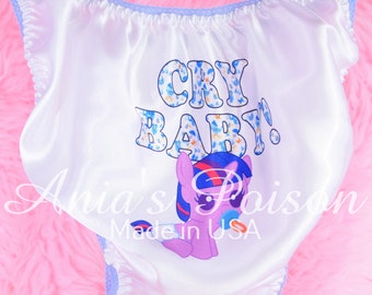 Braguitas Sissy Satinadas My Little Pony "CRY BABY" en color blanco, bikini de poliéster brillante y poco común.