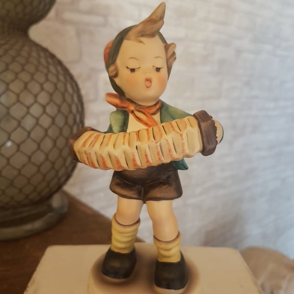 Vintage Goebel Figur Hummelfigur 185 - Bandoneonspieler