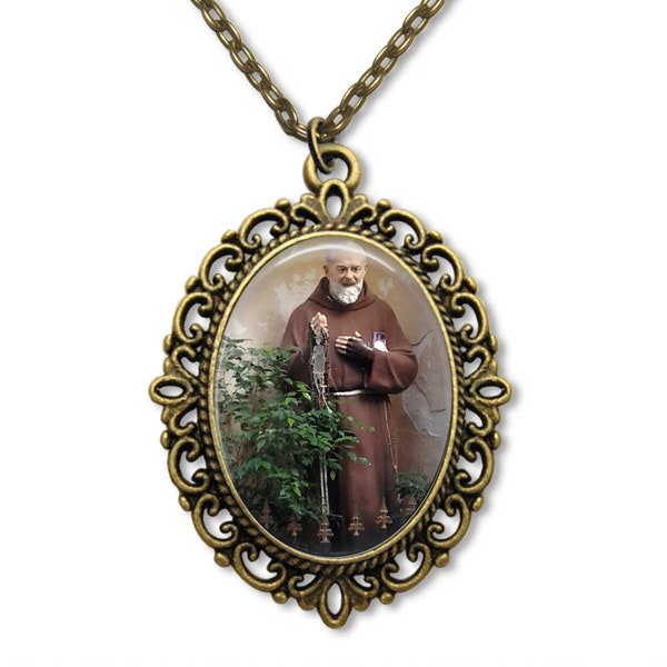 Padre Pio, St Padre Pio, Saint Padre Pio, Saint Pio, Medal, Religious Medal, Religious Gift, Christian Gift, Catholic Medal, Catholic Gifts