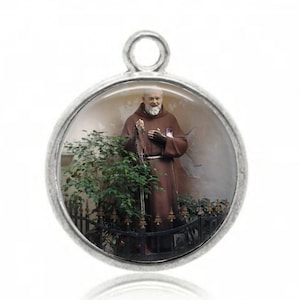 Padre Pio, St Padre Pio, Saint Padre Pio, Saint Pio, Religious Medal, Religious Gift, Religious Pendant, Catholic Medal, Catholic Gifts