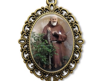 Padre Pio, St Padre Pio, Saint Padre Pio, Saint Pio, Medal, Religious Medal, Religious Gift, Christian Gift, Catholic Medal, Catholic Gifts