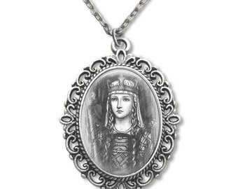 Saint Margaret, Religious Medal, Margaret of Scotland, Catholic Medal, Catholic Gift, Religious Gift, Religious Jewellery, Portrait Drawing,