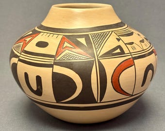 Rayvin Nampeyo, Hopi Painted Pot with Geometric Design  (JM39)