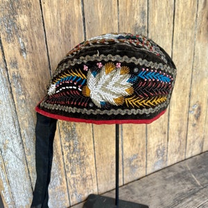 Antique Iroquois/Mohawk Glengarry beaded hat ca. 1860 - excellent condition!
