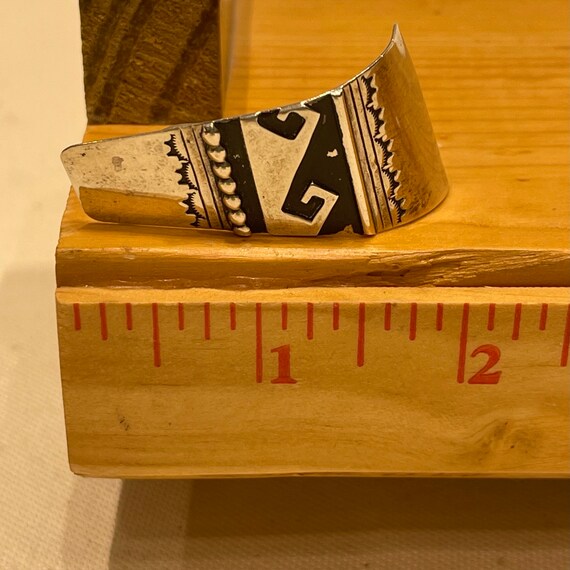 Navajo CLIP silver earrings, Long silver rug patt… - image 5