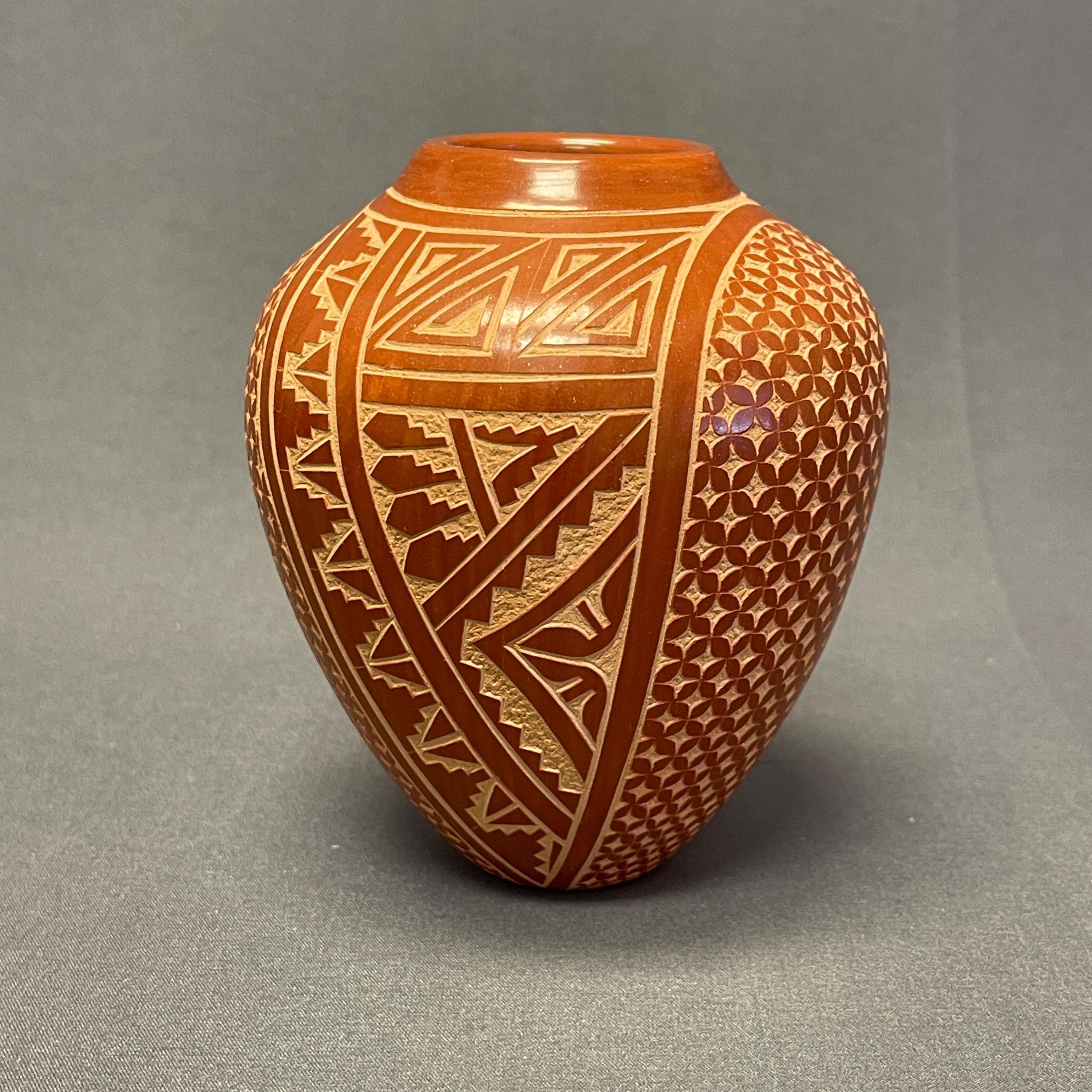 Wilma Baca Tosa, Jemez Pueblo - Authentic Jemez Handmade Etched
