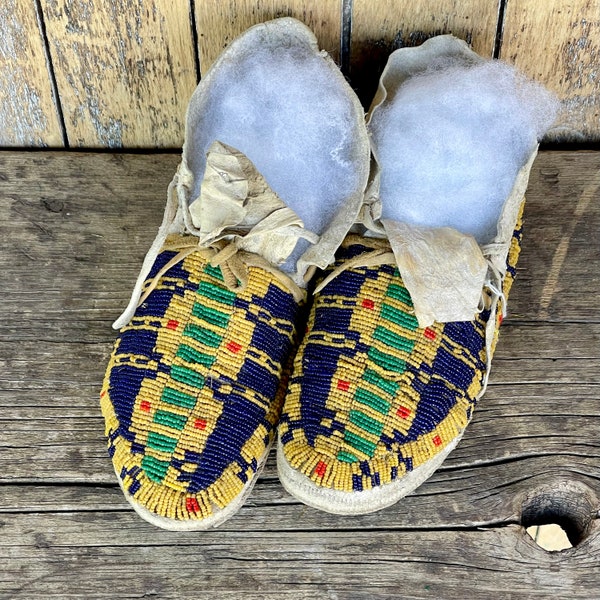 North Plains Authentic Native American beaded moccasins - Early 1900s Antique Moccasins.  Sinew sewn with Czech beads (GM74)