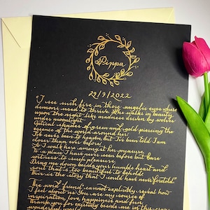 Caligrafía sobre papel negro, Escrito a mano en negro, Poema de caligrafía, Tinta dorada escrita a mano, Carta de amor de caligrafía, Regalo dorado y negro,