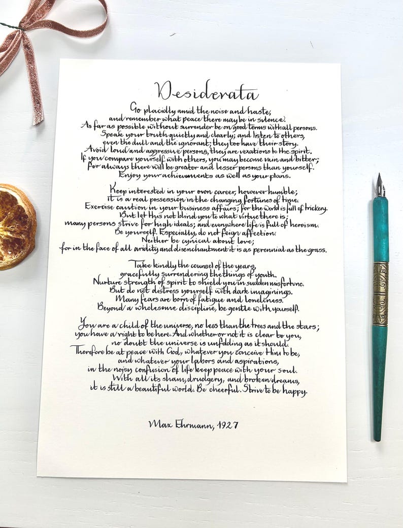 Lámina caligráfica del poema Desiderata: Arte mural inspirador imagen 2