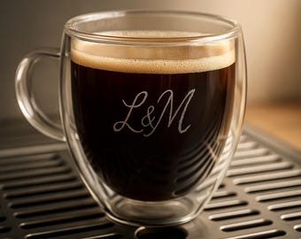 Taza de cristal grabada a mano de 250 ml, taza personalizada, para amantes del café y del té: regalos escritos a mano.
