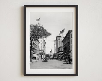 Vintage Savannah Photography, Savannah Georgia, Retro Savannah Decor, Black and White Photography, Down, Bull Street, Historic Wall Art