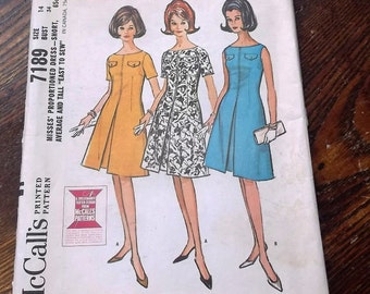 McCall/'s M7189 Misses/' DRESSES Fitted /& Flared Sewing Pattern 7189 UNCUT Size 6 14 12 10 8
