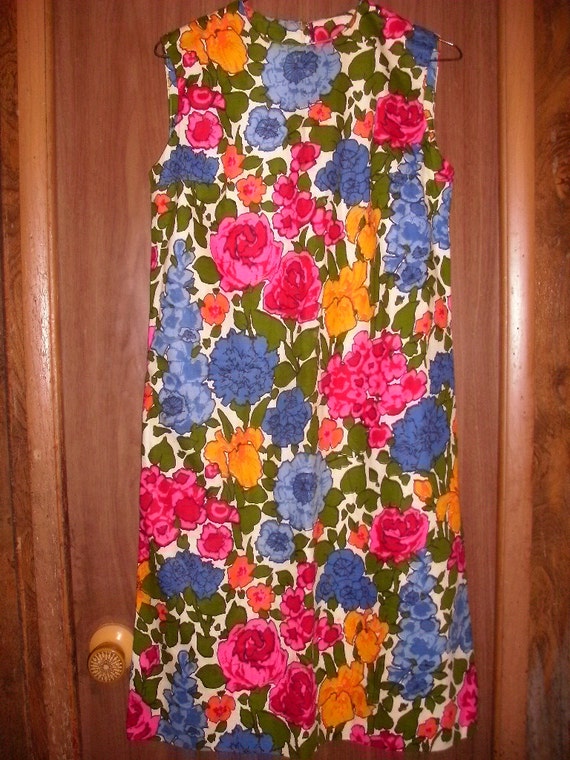 Lovely Mid-Century Floral Print Day Dress ~ Sleeve