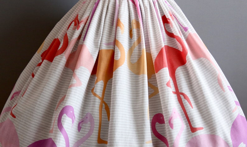 1950s Style White Pink Orange Red Flamingo Novelty Print Full Pleated Skirt Cotton Dress XS
