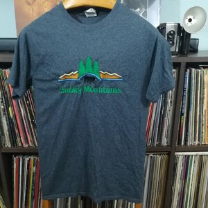 Embroidered SMOKY MOUNTAINS National Park S t-shirt