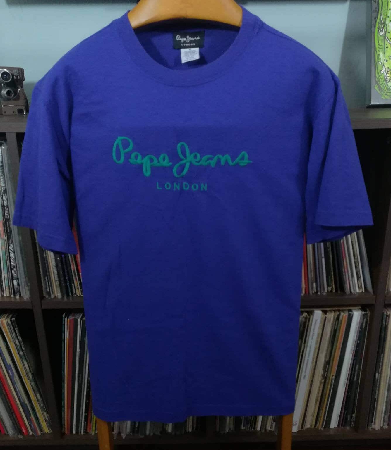 Buy Vintage 90s PEPE JEANS Embroired Logo M T-shirt Online in 