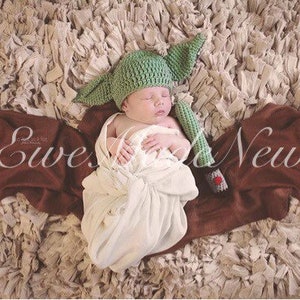 Crochet newborn yoda inspired baby photo prop hat, laser sword, diaper cover halloween costumesizes: newborn to 24 months available image 4