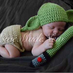 Crochet newborn yoda inspired baby photo prop hat, laser sword, diaper cover halloween costumesizes: newborn to 24 months available image 2