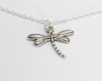 Silver Dragonfly Necklace/Dainty Dragonfly Necklace/Silver Dainty Dragonfly Necklace/Dainty Silver Dragonfly Necklace