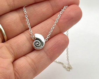 Conch Necklace/Silver Conch Necklace/Shell Necklace/Silver Shell Necklace