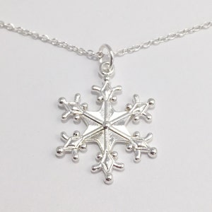 Silver Snowflake Necklace/Large Snowflake Necklace/Large Silver Snowflake Necklace/Winter Necklace/Silver Winter Necklace zdjęcie 2