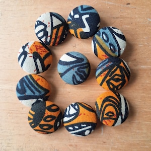 10 Multi-coloured Ethnic Abstract African Design Fabric Sewable Buttons: Handmade Garment Accessories (22mm)