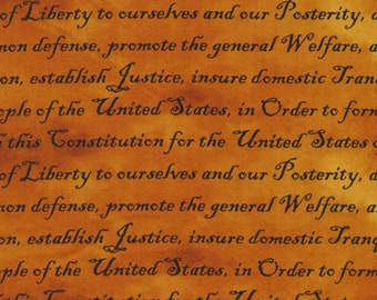 Pode incluir: Um close-up de um documento de estilo vintage com o texto "this Constitution for the United States of Liberty to ourselves and our Posterity, ..." repetido três vezes. O documento é impresso em papel marrom texturizado.
