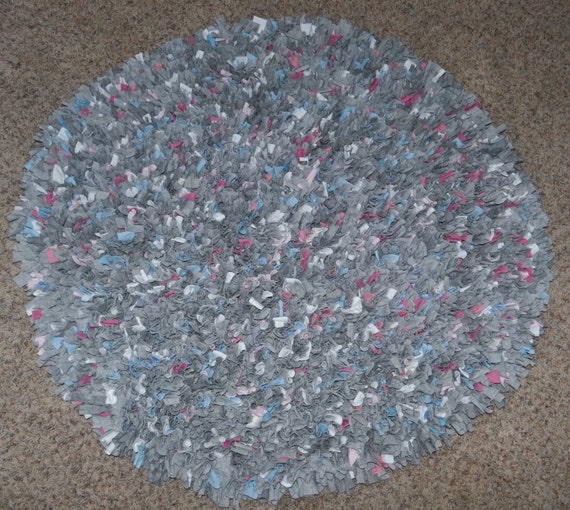 Upcycled T Shirt Rug Round 3 Gray With Pink Blue Accents Etsy