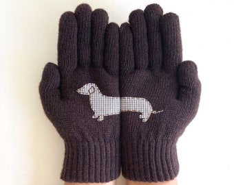 Women Dog Gloves, Dachshund Gift, Animal Mittens, Handmade Item, Wiener Dog Gift, Valentine Day Gift, Winter Clothing, Valentine Accessories