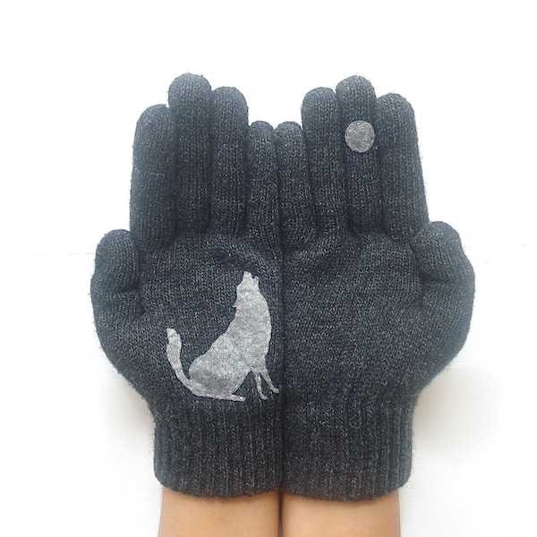 Animal Gloves, Women Mittens, Handmade Item, Wolf Gifts, Gray Mittens, Best Valentine Gift, Winter Clothing, Unique Valentine Accessories