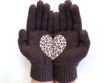 Woman Mittens, Animal Print Gloves, Leopard Print Gift, Valentines Gift, Brown Heart Gloves, Knit Gift, Knitwear Women, Winter Fashion