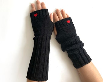 Black Gloves Woman, Long Arm Warmers, Women Heart Gloves, Winter Accessories, Unique Handmade Gifts, Fall Winter Clothing, Mother Gifts