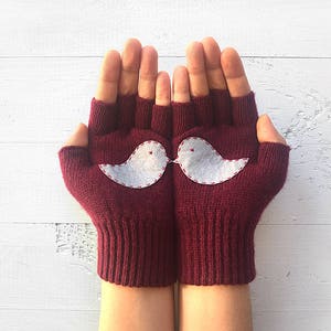 Fingerless Burgundy Gloves with Kissing Birds, Cozy Women Fingerless Mittens, Valentines Gift For Bird Lovers, Valentine Clothing For Her