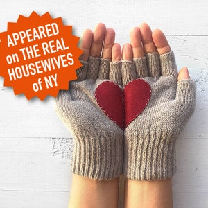 Women Heart Gloves, Unique Fingerless Mittens, Handmade Winter Accessories, Gift for Girlfriend, Texting Glove with Heart, Cold Weather Gift image 4