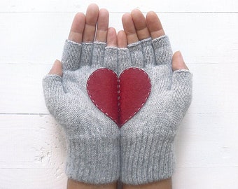 Fingerless Mitts, Women Gloves, Heart Mittens, Valentines Day Gift, Knit Gift, Knitwear Woman, Handmade Gifts, Texting Gloves