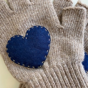 Woman Fingerless Gloves, Heart Mittens, Valentines Day Gift, Handmade Gifts, Gifts For Her, Texting Mittens, Couple Gift, Valentine Clothing image 6