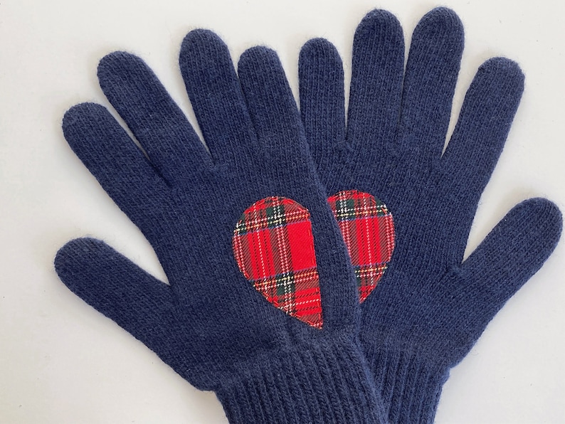 Women Heart Gloves, Navy Mittens, Best Holiday Gifts, Christmas Gift, Navy Blue Gloves, Tartan Fabric, Knit Accessories, Handmade Clothing image 6