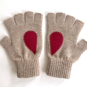 Women Heart Gloves, Unique Fingerless Mittens, Handmade Winter Accessories, Gift for Girlfriend, Texting Glove with Heart, Cold Weather Gift image 5