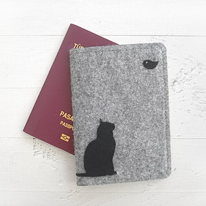 Paspoortomslag voor ouder kat, vilten paspoorthoes, handgemaakte kattencadeaus, uniek reislustcadeau, cadeau voor reisliefhebber, beste vakantiecadeau