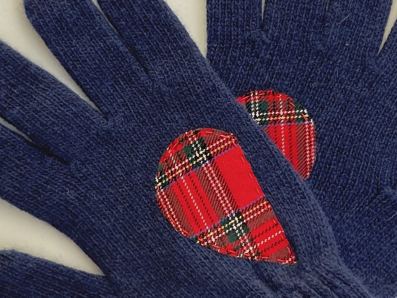 Women Heart Gloves, Navy Mittens, Best Holiday Gifts, Christmas Gift, Navy Blue Gloves, Tartan Fabric, Knit Accessories, Handmade Clothing image 7