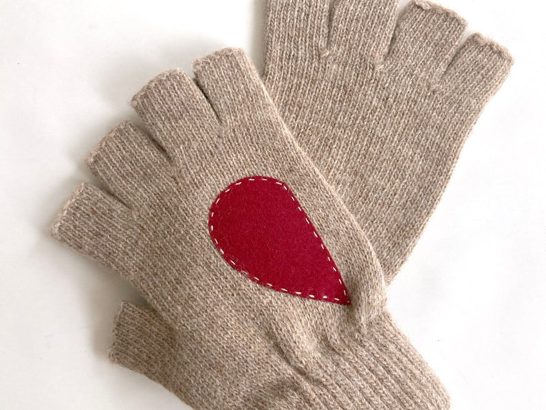 Women Heart Gloves, Unique Fingerless Mittens, Handmade Winter Accessories, Gift for Girlfriend, Texting Glove with Heart, Cold Weather Gift image 7