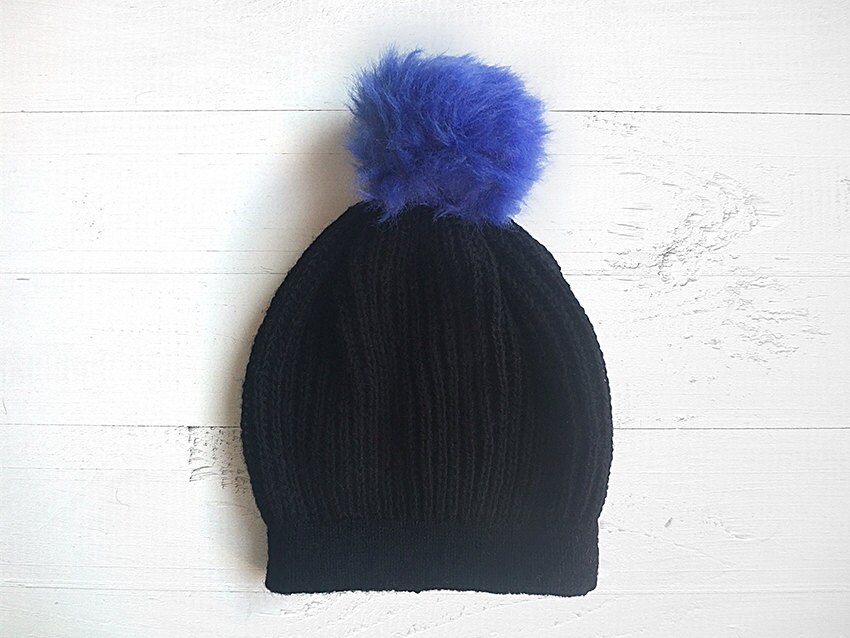 black beanie with pom pom men's