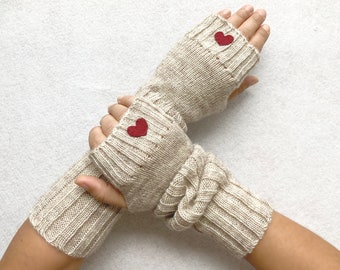 Manchettes longues, Gants coeur pour femme, Accessoires pour maman, Vêtements de printemps pour femme, Mitaines faites main pour amateur de tricot, Gants uniques pour mère