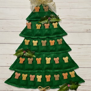 Puppy Treat TreeAdvent Calendar Emerald w/Biscuits